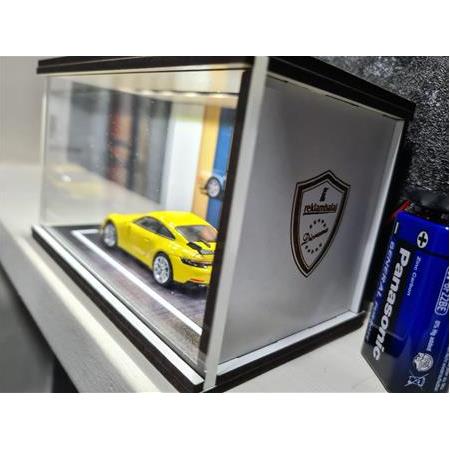 1/64 Ölçek, Tek Araçlık, Sürgülü Akrilik Korumalı, Led Işıklı Diorama