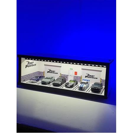 1:64 Ölçek Fast and Furious Temalı Led Işıklı Akrilik Korumalı Sergileme Standı/Diorama